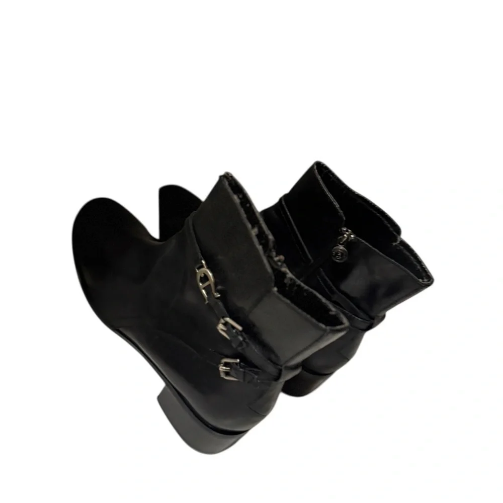 Etienne Aigner Carriage ankle boot in black leather Elegant Ankle Boots
